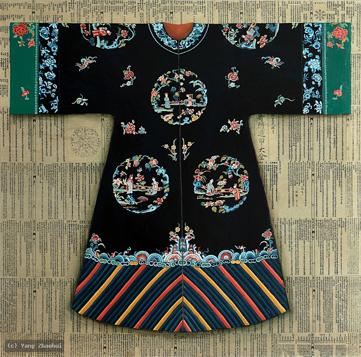 Artist Yang Zhaohui, Artist Zhaohui Yang, Artist Zhao hui Yang, Yang Zhaohui artwork, China contemporary art, original artwork, original painting, Chinese robe, still life, oil painting, acrylic paint