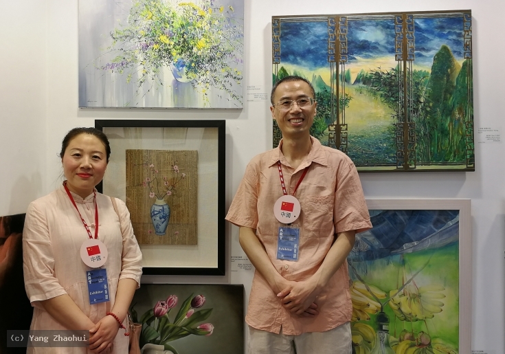 Artist Yang Zhaohui, Artist Zhaohui Yang, Artist Zhao hui Yang, Yang Zhaohui artwork, China contemporary art, original artwork, original painting, Chinese robe, still life, oil painting, acrylic paint