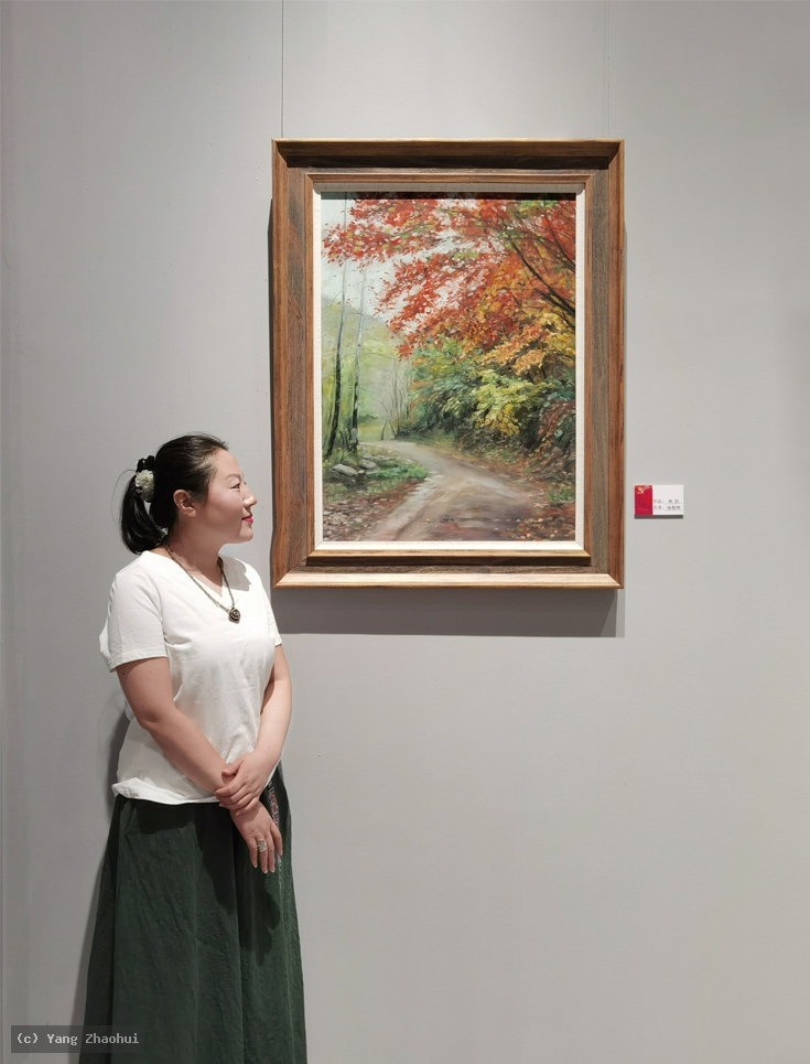 Artist Yang Zhaohui, Artist Zhaohui Yang, Artist Zhao hui Yang, Yang Zhaohui artwork, China contemporary art, original artwork, original painting, Chinese robe, still life, oil painting, acrylic paint